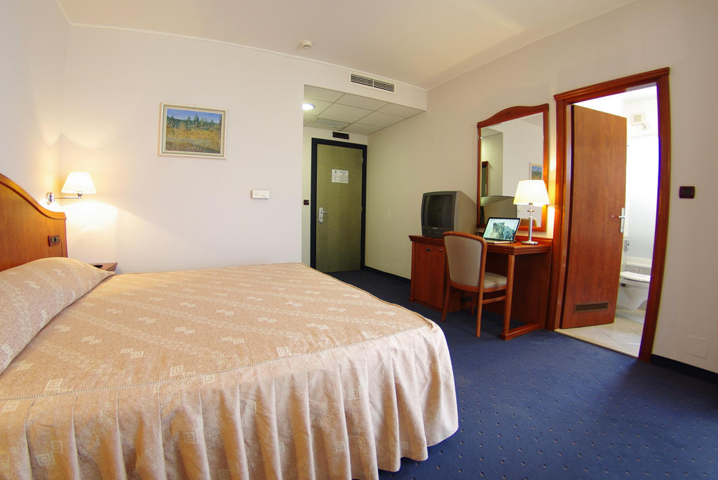 Hotel Villa Marija Tučepi Habitación foto